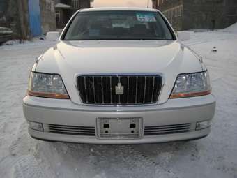 2000 Toyota Crown Majesta