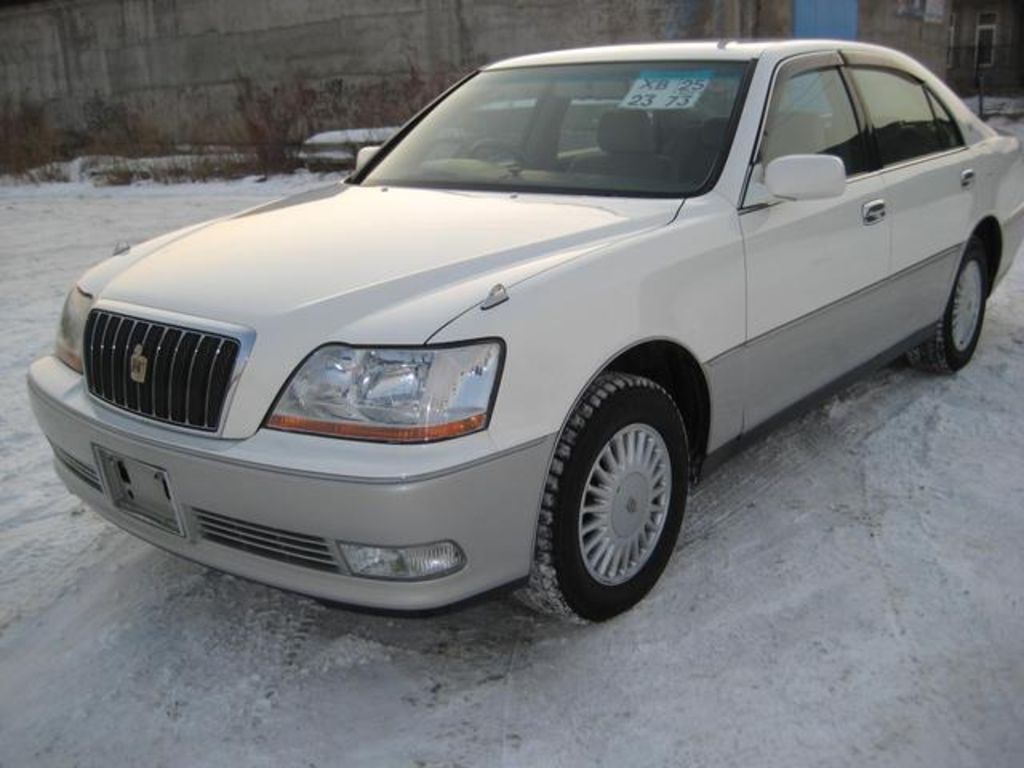2000 Toyota Crown Majesta