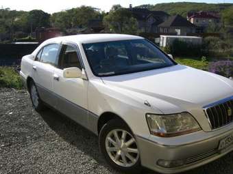 2000 Toyota Crown Majesta