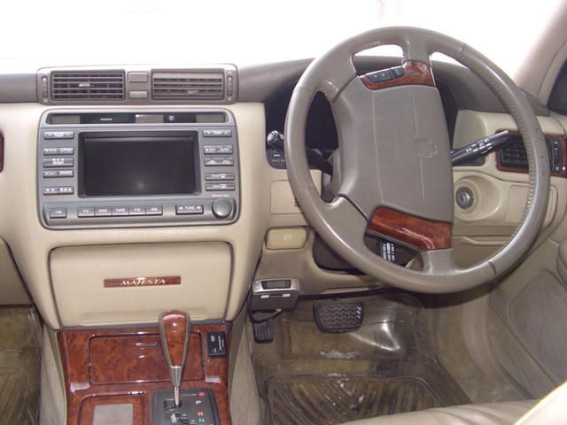 2000 Toyota Crown Majesta