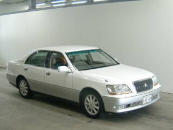 2001 Toyota Crown Majesta