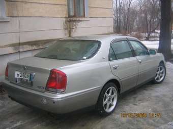 2001 Toyota Crown Majesta