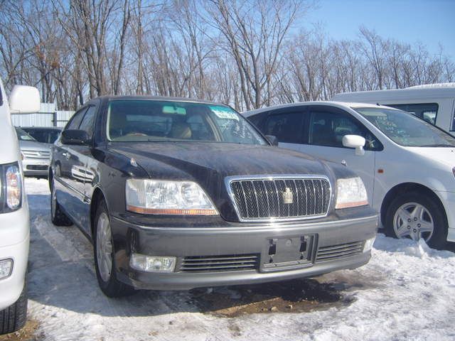 2001 Toyota Crown Majesta