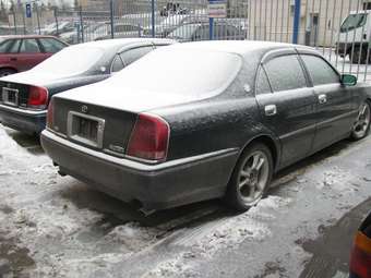 2001 Toyota Crown Majesta