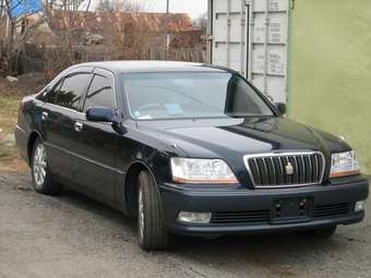 2001 Toyota Crown Majesta Photos