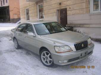 2001 Toyota Crown Majesta Photos