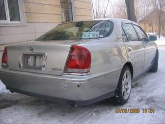 2001 Toyota Crown Majesta Pictures