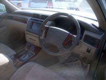 2001 Toyota Crown Majesta For Sale