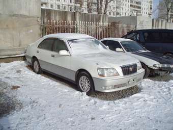 2001 Toyota Crown Majesta Pictures