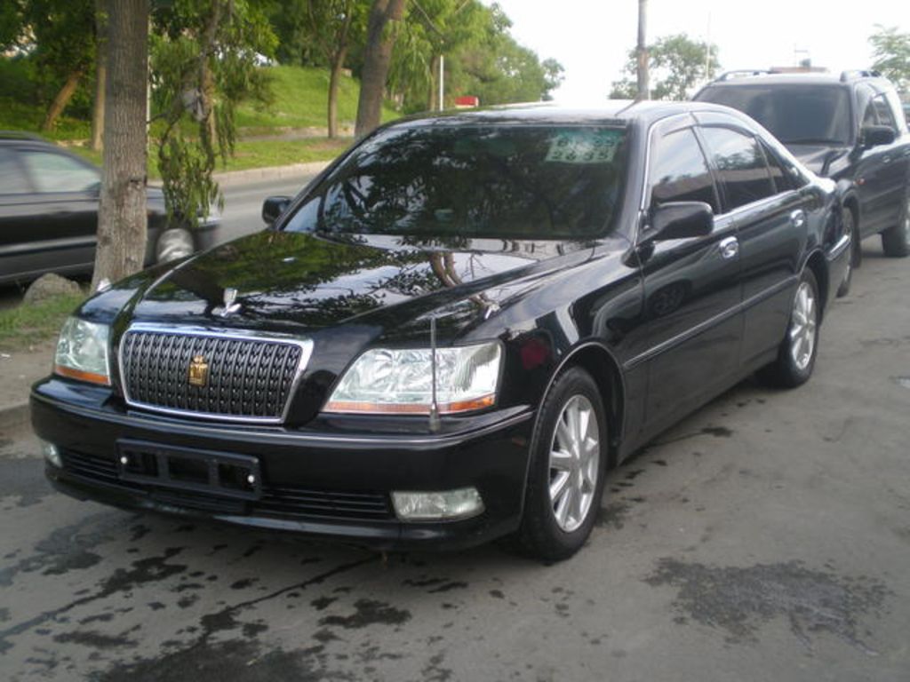 2002 Toyota Crown Majesta