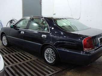 2002 Crown Majesta