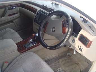 2002 Toyota Crown Majesta Photos