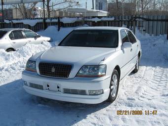 2002 Toyota Crown Majesta Photos