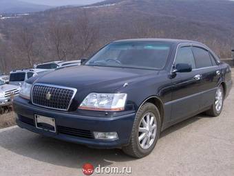 2002 Toyota Crown Majesta Photos