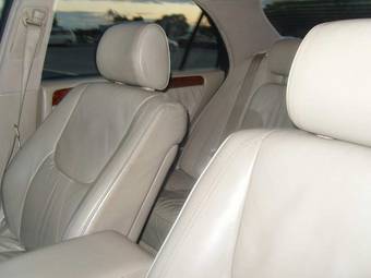 2002 Toyota Crown Majesta Pictures
