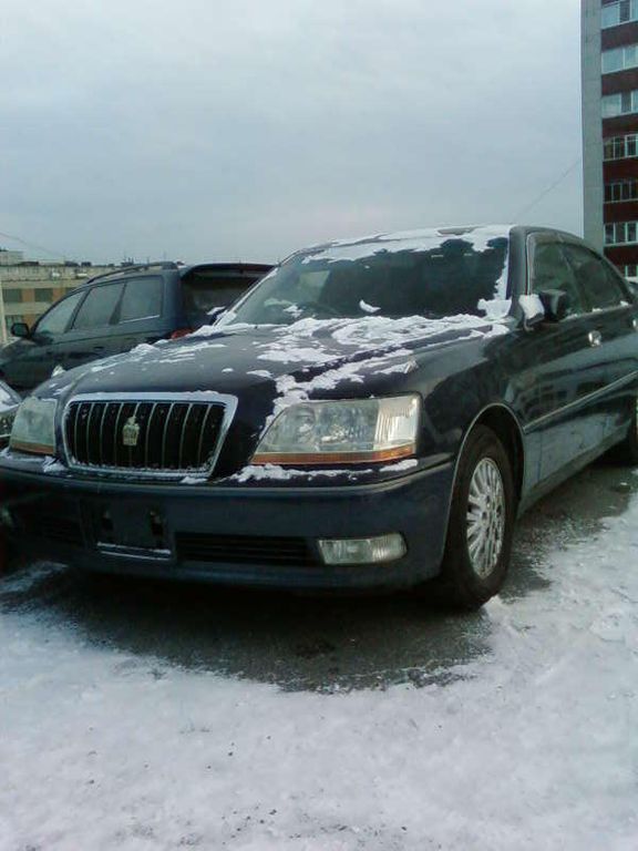 2003 Toyota Crown Majesta