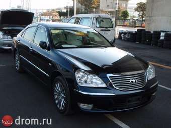 2004 Toyota Crown Majesta