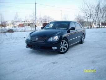 2004 Toyota Crown Majesta Photos