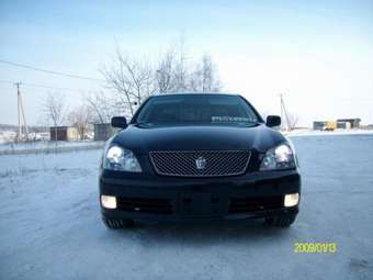 2004 Toyota Crown Majesta Pictures