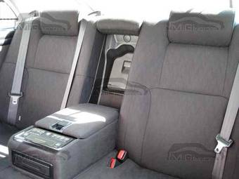 2004 Toyota Crown Majesta Pictures