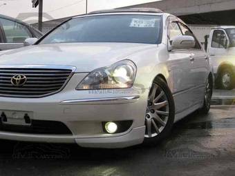 2004 Toyota Crown Majesta Pictures