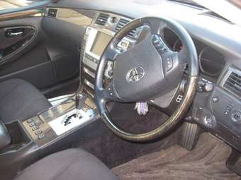 2005 Toyota Crown Majesta