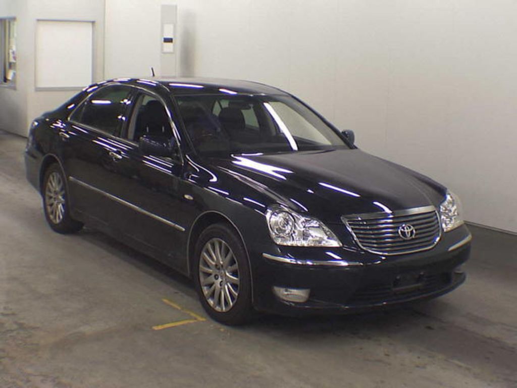 2005 Toyota Crown Majesta
