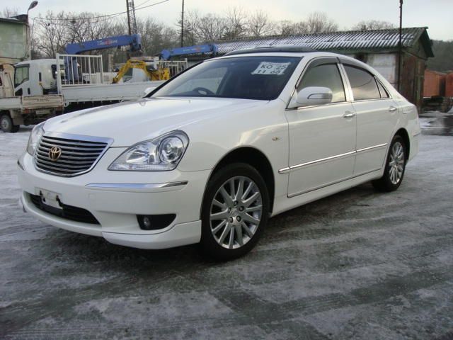 2005 Toyota Crown Majesta