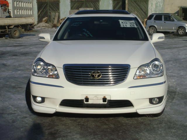 2005 Toyota Crown Majesta