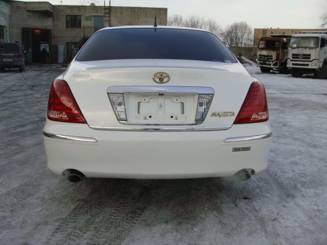 2005 Toyota Crown Majesta