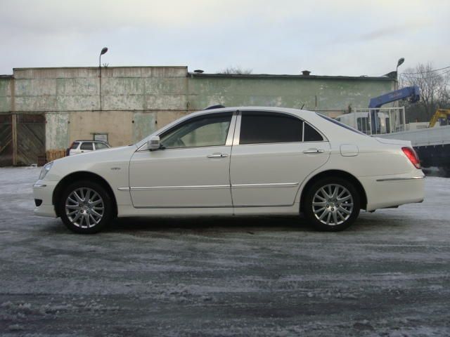 2005 Toyota Crown Majesta