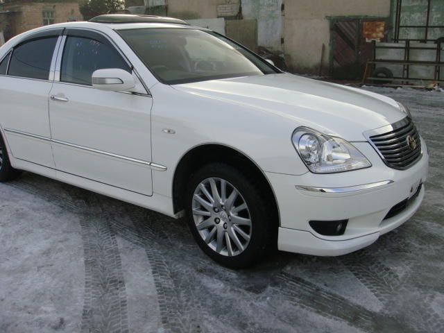 2005 Toyota Crown Majesta