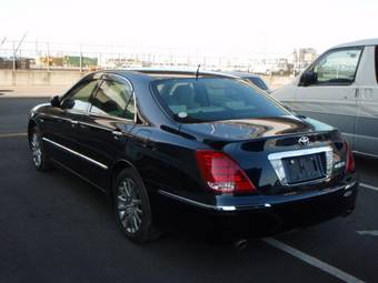 2005 Toyota Crown Majesta Pictures