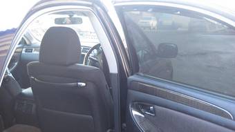2005 Toyota Crown Majesta Pictures