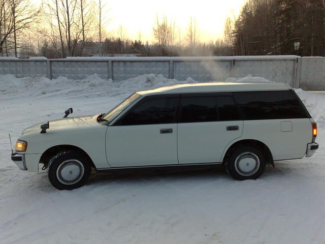 1999 Toyota Crown Wagon