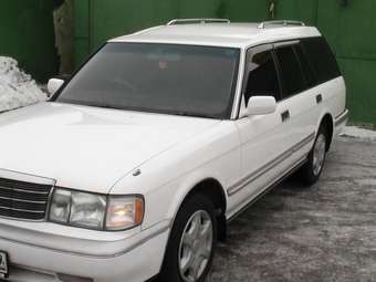 1999 Toyota Crown Wagon Photos