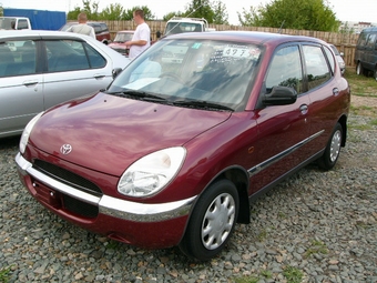 1998 Toyota Duet