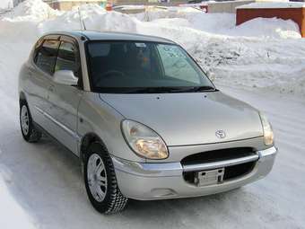 1998 Toyota Duet