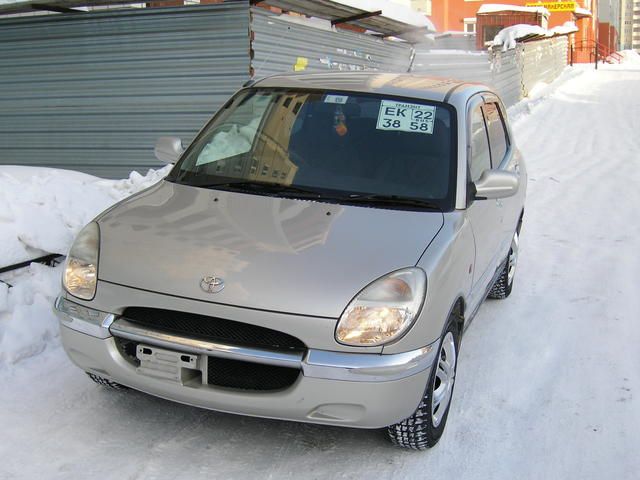 1998 Toyota Duet