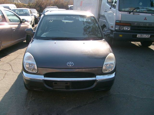 1999 Toyota Duet