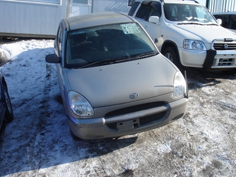 2000 Toyota Duet