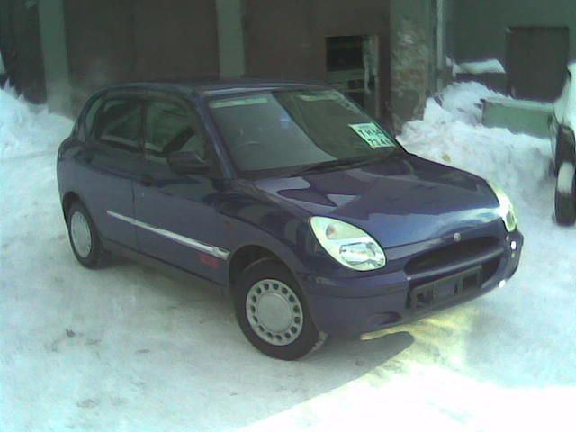 2000 Toyota Duet