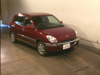 2001 Toyota Duet