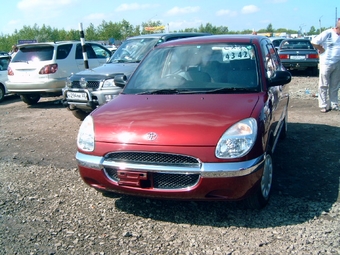 2001 Toyota Duet