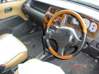 2001 Toyota Duet