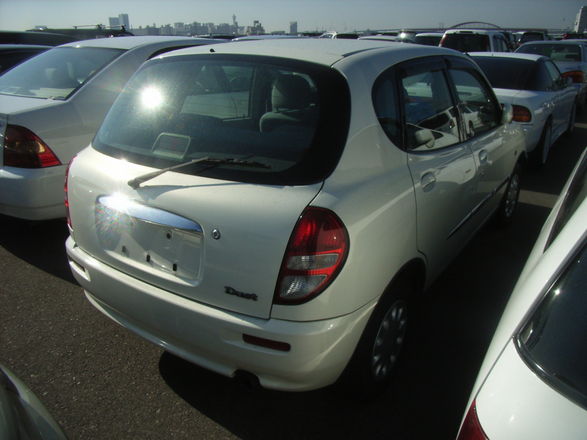 2001 Toyota Duet