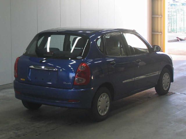 2002 Toyota Duet