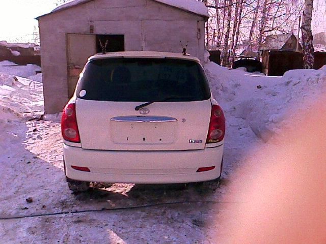 2002 Toyota Duet