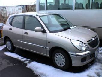 2003 Toyota Duet