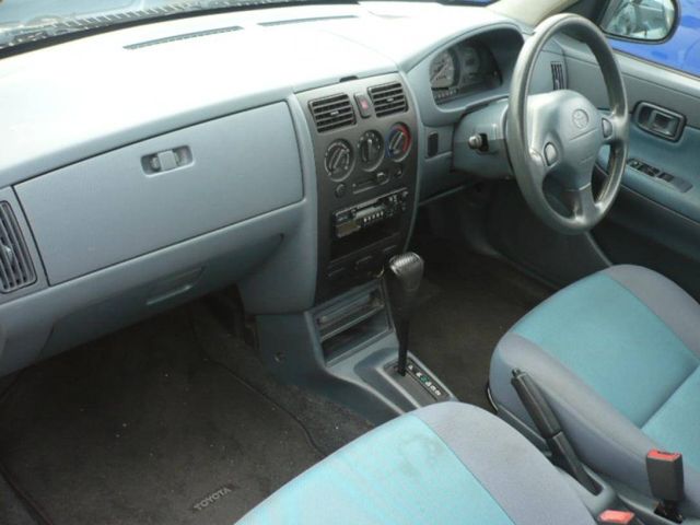 2003 Toyota Duet